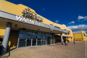 Студия Warner Brothers