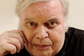 Ганс Рудо́льф Ги́гер (нем. Hans Rudolf Giger)- отец "чужих".