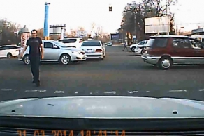 Наказал Мерседес