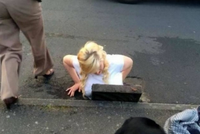 Как блондинка iphone доставала