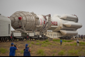 Как запускают спутник.