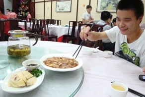 Приятного аппетита, главное — не подавитесь от смеха