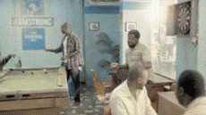 Мужики, палево, жены идут!