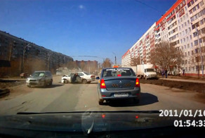 Авария дня 1466.  ДТП в Новосибирске