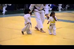 Самое милое в мире единоборство. 