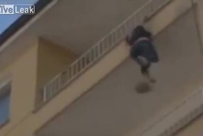 Попытка девушки покончить с собой в Турции