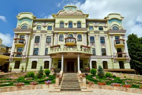 Современная архитектура под старину