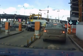 Весна пришла, одни девушки в голове
