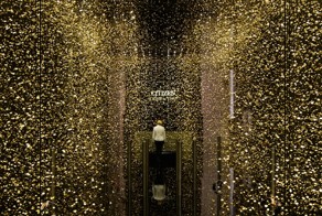 Компания «CITIZEN» презентовала инсталляцию «LIGHT is TIME»