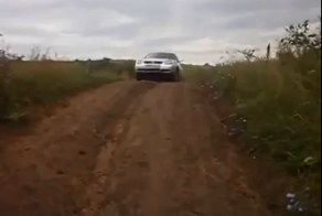 Жесть! Приора тянет Краз!