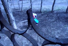 Что делать если дети жгут мусор под окном