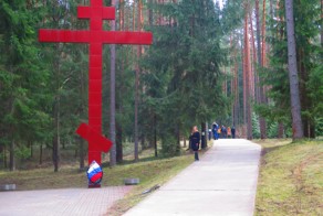 Поедка в Катынь Смоленской области (мемориальный комплекс)