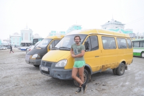 Бесплатно возивший пассажиров маршрутчик из Омска стал фотомоделью