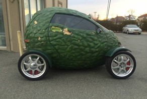 Фотка дня: автомобиль-авокадо на продажу