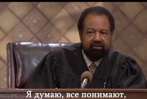 Навальный все-таки пришел в суд.