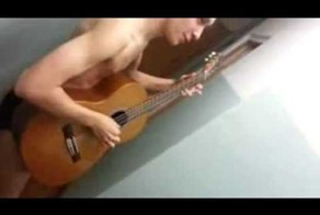 Музыкальные парни из общаги