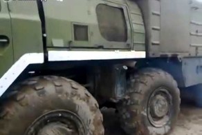 Русские солдаты не дали МАЗу 543 загореться