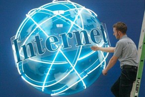 «Коммерсантъ»: Российский сегмент интернета готовят к полному контролю