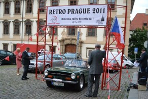 Как я попал на ретро пробег автомобилей в Праге.