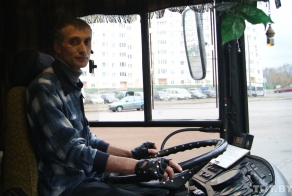 Водитель автобуса за 12 месяцев попал в ДТП 20 раз