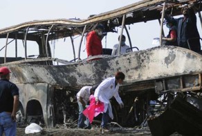 В Мексике 36 человек заживо сгорели в автобусе