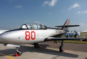 Восстановленные самолеты Як-30 и Як-32. 