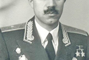 Молодчий Александр Игнатьевич - дважды герой Советского Союза