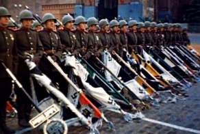 Цветные фото парада победы в 1945 году