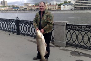 Рыбка в Москва-реке