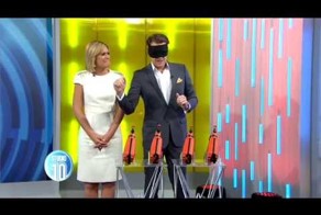 Монтажный пистолет и обезьяна