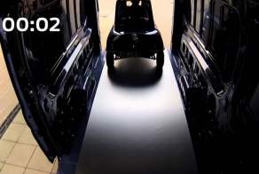 Может ли машина, развернутся внутри другой машины?