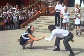 Лучший танец на выпускной 2014!