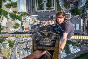 Бесстрашные руферы покоряют высотки Украины