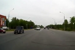 Столкнулись два BMW