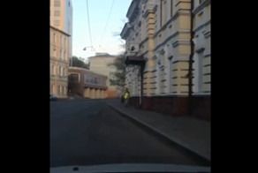Модели Владивостока на улице
