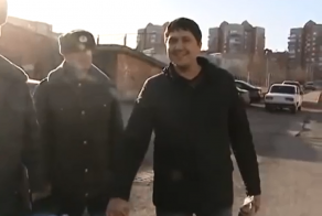 Сын сдал отца
