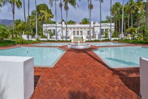 Особняк из фильма "Лицо со шрамом" выставлен на продажу