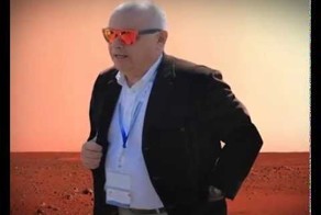 Дмитрий Киселев в необычных очках