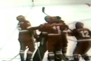 КРАСНАЯ МАШИНА!