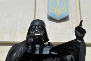 Как одесские сотрудники Госслужбы по ЧС животинку спасли.