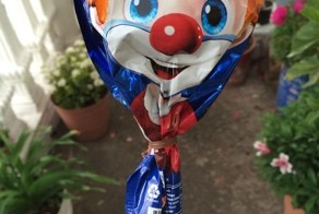 Конфетка в виде клоуна от криворукого кондитера