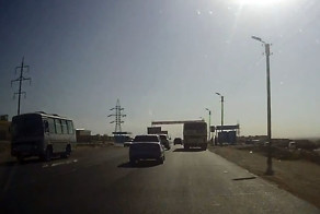 Тойоту разорвало пополам
