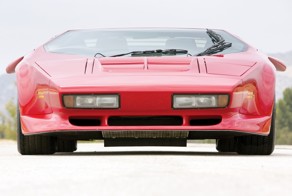 Американский Vector W8