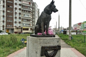 Настоящие Герои. Памятники Собакам.
