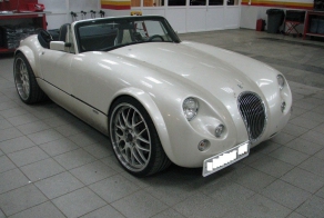 Замена лобового стекла на Wiesmann