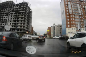 Обезьяна с гранатой