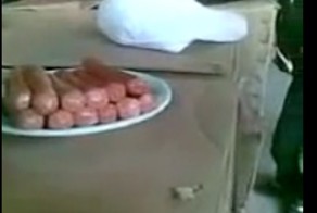 Голодный узбек и 12 сосисок