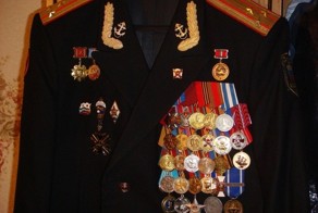 Уважаемые знатоки.