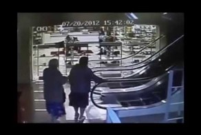  Бабушки пришли пошопиться