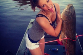 Девушки на рыбалке